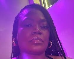 Ebony Anderson's Instagram, Twitter & Facebook