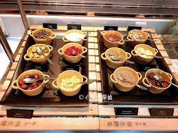 イチゴ探偵 珍しい苺料理 可愛いスイーツに歓喜 ストリングスホテル東京インターコンチネンタル 苺ランチビュッフェ ランチビュッフェ ビュッフェ イチゴ