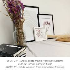 First, remove the paper from the. Diy Framing Dried Flowers Deknudt Frames