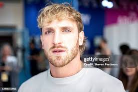 6 582 Logan Paul Foton och högupplösta bilder