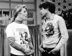 Shy, unassuming robert dreyfus is a boston based symphony violinist who is constantly falling in love. Paul Sand In Friends And Lovers Season 1 Air Dates