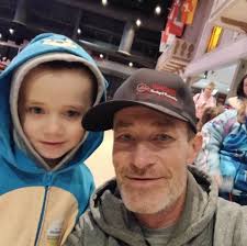 Roofing contractor for small project in Dayton