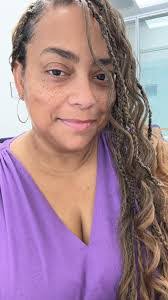 Kelly Eaglin's Instagram, Twitter & Facebook