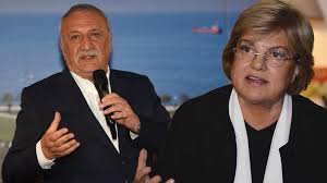 Necati şaşmaz, 2012'de evlendiği eşi nagehan kaşıkçı'dan boşandı. Necati Sasmaz Ile Esi Nagehan Kasikci Bosandi Dun Ve Bugun