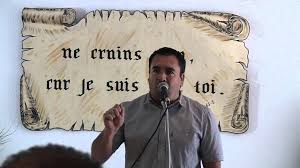 C'est une belle journée (traduction en anglais). Cantique Gitan C Est Par Une Belle Journee Clip Musique Topchretien