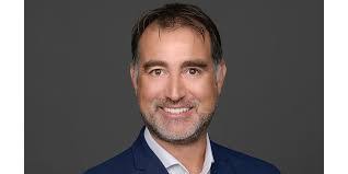 Scott Nourse's Instagram, Twitter & Facebook