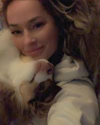 Sam Bledsoe's Instagram, Twitter & Facebook