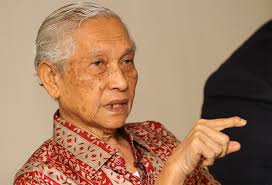 Ex-Malaysia Airlines managing director Tan Sri Abdul Aziz dies at 86