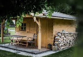 Zimmerer gesucht der gartenhaus baut. Holzgartenhaus Nach Mass Vom Zimmermann Ropfl