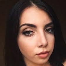 Emily June's Instagram, Twitter & Facebook