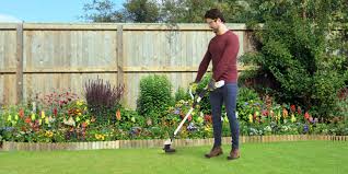 This is the power tool that will make your boundary lines look neat and manicured. Gtech Grass Trimmer Gt50 Battery Powered Grass Trimmer Gtech