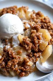 Easy Apple Crisp Recipe The Very Best Foodtasia Recipe In 2020 Apple Crisp Apple Crisp Recipes Easy Apple Crisp Recipe