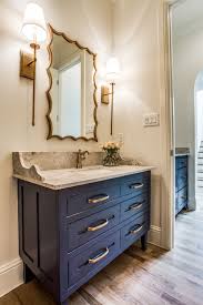 Dela med dig av dina upplevelser! Benjamin Moore Hale Navy Champagne Bronze Powder Bath Envy Modern Hacienda B Co Bathroom Interior Design Bathroom Design Home