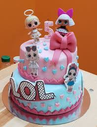 Gateau Lol Surprises Fete Marie Gateau Anniversaire