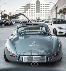 What Are Your Thoughts On This Custom Built 1955 Mercedes Benz 300sl Gullwing Tag A Friend That Needs To Auto Fotografie Auto S Motoren Klassieke Auto S