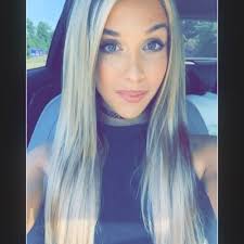 Carly Hummel's Instagram, Twitter & Facebook