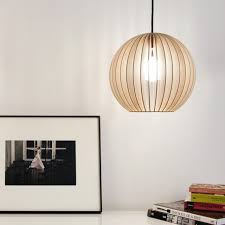 Iumi Steckdesign Lampe Aion Natur Selekkt Com Lampen Aus Holz Anhanger Lampen Lampe