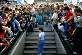 Football icon dies at age 60 03:40 according to a report from the medical board appointed to investigate his demise, maradona was in agony for 12 hours prior to his death. The Tragedy Of Diego Maradona One Of Soccer S Greatest Stars The New Yorker