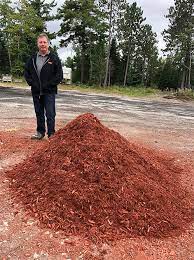 1 cubic yard of mulch (bark) weighs about 506 pounds or 0.25 us tons. What S A Yard Of Mulch Scierie Msg
