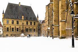 Wer weiß, vllt am wochenende wird es genug für einen. Wintereinbruch In Osnabruck Am Markt Foto Bild Winter Schnee Historisch Bilder Auf Fotocommunity
