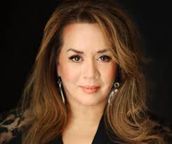 Sandra Yancey's Instagram, Twitter & Facebook