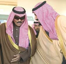 الكويت تنقسم إلى ست محافظات وهي محافظة العاصمة ، محافظة حولي ، محافظة مبارك الكبير ، محافظة الفروانية ، محافظة الأحمدي ، ومحافظة وتضم كل محافظة منها عدة مناطق ، ولكل منطقة رمز بريدي خاص بها. Ø§Ù„Ø­Ø¯Ø« Ø£ÙˆÙ†Ù„Ø§ÙŠÙ† Ø¨Ù…Ø§Ø°Ø§ ÙŠØªÙÙˆÙ‚ Ø§Ù„Ø£Ù…ÙŠØ± Ø§Ù„Ø¬Ø¯ÙŠØ¯ Ù„Ù„ÙƒÙˆÙŠØª Ù†ÙˆØ§Ù Ø§Ù„Ø£Ø­Ù…Ø¯ Ø¹Ù„Ù‰ ÙˆÙ„ÙŠ Ø§Ù„Ø¹Ù‡Ø¯ Ø§Ù„Ø³Ø¹ÙˆØ¯ÙŠ Ù…Ø­Ù…Ø¯ Ø¨Ù† Ø³Ù„Ù…Ø§Ù† Ù…Ù‚Ø§Ø±Ù†Ø© Ù…Ø«ÙŠØ±Ø© Ø¨ÙŠÙ† Ø§Ù„Ø±Ø¬Ù„ÙŠÙ†