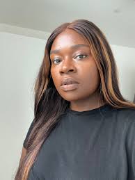 Laura Mercier Light Catcher Loose Setting Powder Review