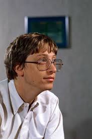 Bill and melinda gates shared a coke courtside at a seattle sonics basketball game as captured in a 1993 video by cnn affiliate king 5. Amazing Vintage Photos Of A Very Young Bill Gates In 1984 Vintage News Daily