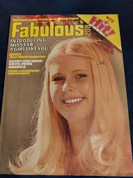 LOOK IN MAGAZINE No 9 9th MARCH 1974 GOLDEN EARRING BAND POSTER MUSIC SEE  OTHERS £12.91