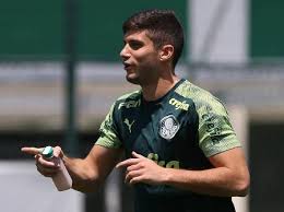 'a mídia não pode crucificar a gente por uma derrota' camisa 16 falou após a derrota por 3 a 2 pelo campeonato brasileiro para o fortaleza no allianz parque Ate Camisa 50 Veja A Nova Numeracao Do Palmeiras Para A Libertadores