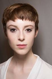 Coupe de cheveux + 500 photos et vidéos de coiffures. 10 Coupes Courtes Automne Hiver 2019 Taaora Blog Mode Tendances Looks