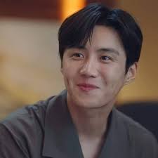 Hong olarak bilinen hong doo shik rolünde oynayacak. Kim Seon Ho Knows How To Hurt Us Using Korea My Destiny Facebook