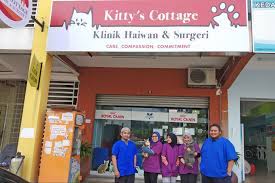 Bila lihat mereka yang di bahagian hadapan ini berpanas sangat dengan baju. Kreloses News