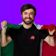 Benedict Manlapaz (@AmazingBen25)