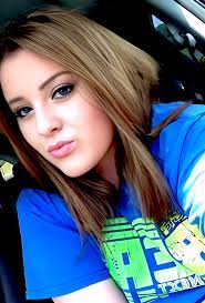 Amber Meadow's Instagram, Twitter & Facebook