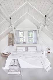 178 howth rd 13 co. 50 Ideas For Placing A Bed In Front Of A Window