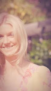 I’d Really Love To See You… Tonight 👀 but also THIS FRIDAY