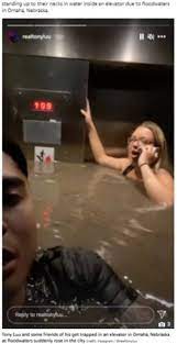 エレベーターで溺死寸前の危機に 閉じ込められ首元まで水に浸かる（米）＜動画あり＞ (2021年8月11日) - エキサイトニュース