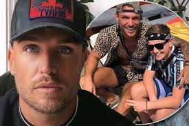 Listen to music from tom zanetti like you want me (feat. Tom Zanetti Opens Up About Becoming A Dad At 17 And Tragic Death Of Girlfriend Irish Mirror Online