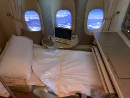 Personally i don't mind one bit, but the product isn't as spacious as etihad's a380 first class, for example. Wie Kann Man Die Neue Emirates First Class Gunstig Buchen Frankfurtflyer De
