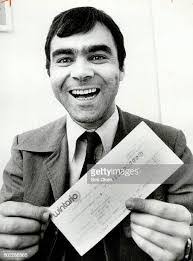 Ernesto Torre's Instagram, Twitter & Facebook