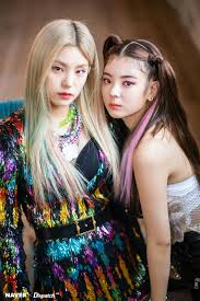Itzy Naver Dispatch Not Shy Yeji Lia Di 2020 Aktris Wanita Gadis Korea