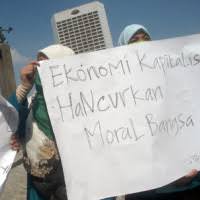 Sekiranya konsep ini tidak difahami dan dihayati, ditakuti amalan rumah terbuka akan jadi, semua anggota masyarakat haruslah memahami dan menghayati konsep rumah terbuka yang sebenarnya agar previously viewed. Inilah Kelemahan Ekonomi Kapitalis