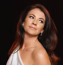 Monica Mcgee's Instagram, Twitter & Facebook