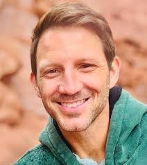 Shannon Bartels's Instagram, Twitter & Facebook