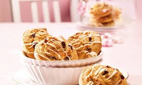 Marzipan Nuss Schnecken Rezept In 2020 Lebensmittel Essen Marzipan Rezepte