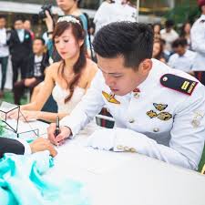 190 points•3 comments•submitted 2 months ago by ghosttomato47 to r/bongbeauty. Christabel Chua Av The Story Of Christabel Chua Bellywellyjelly Nylon Feb How Influencer Christabel Chua Bounced Back From The Lowest Point In Her Life