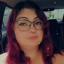 How can i complete this when i cannot get any cute rugs anywhere?