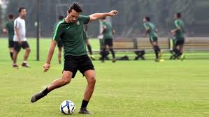 Bahkan ezra pernah membela timnas belanda di kelompok usia sehingga kini dia terkendala membela timnas indonesia di ajang yang dilaksanakan di bawah. Pssi Usahakan Ezra Walian Tampil Di Sea Games 2019 Bagian 1