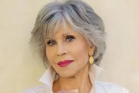 Trump, la rivolta delle donne: Natalie Portman, Jane Fonda, Billie Eilish  guidano la battaglia